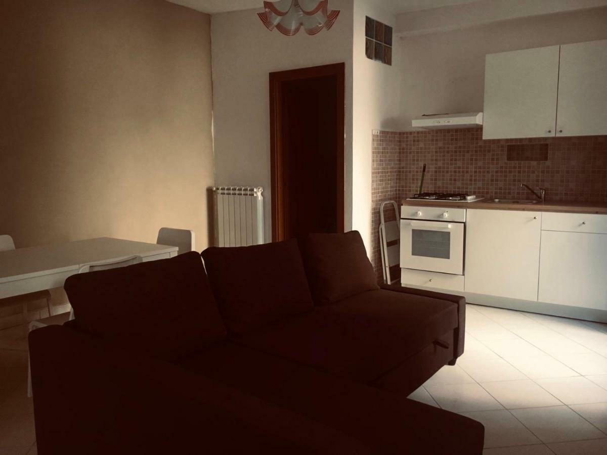 Bilocale In Centro Con Giardino Appartement Tagliacozzo Buitenkant foto